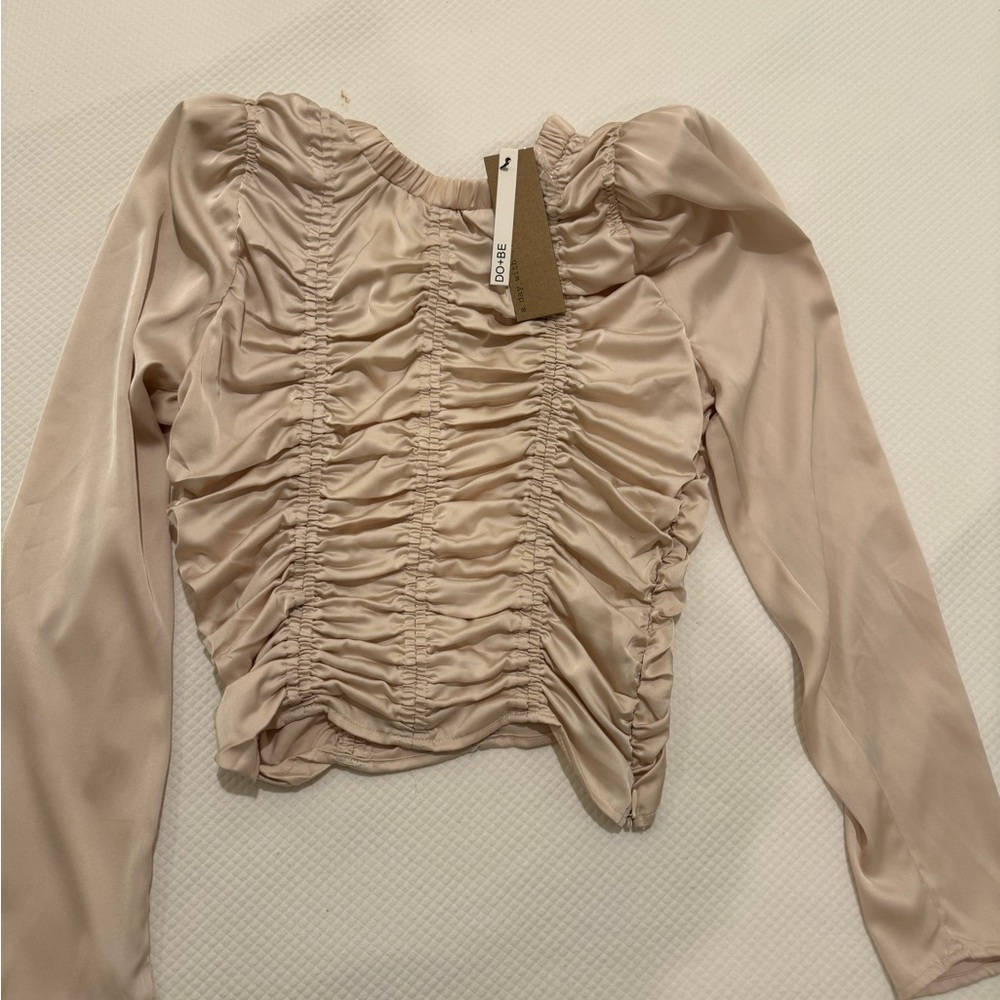 DO+BE NWT silk ruched shirt